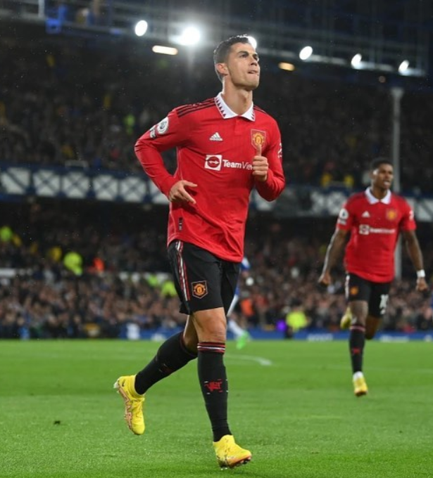 Football:  Cristiano Ronaldo "détruit" Manchester United