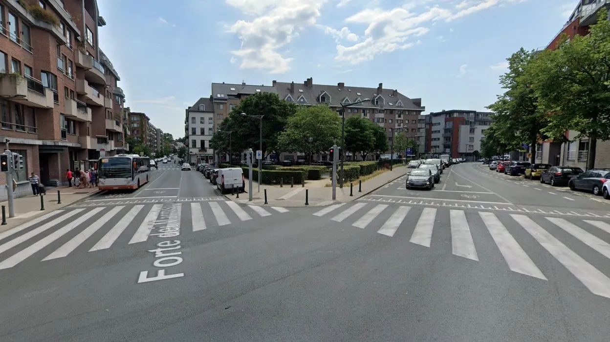 Etterbeek : un élu écologiste alerte sur la sécurité des cyclistes autour du chantier Forte dei Marmi