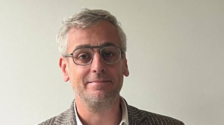 Lignes de crédit : le ministre De Smedt tente de rassurer, mais la polémique persiste